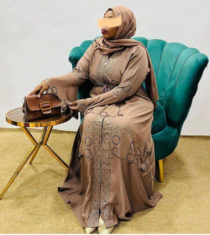 Dubai abaya