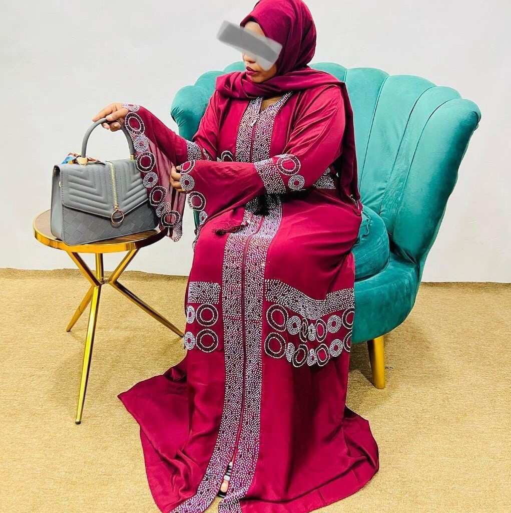 Dubai abaya