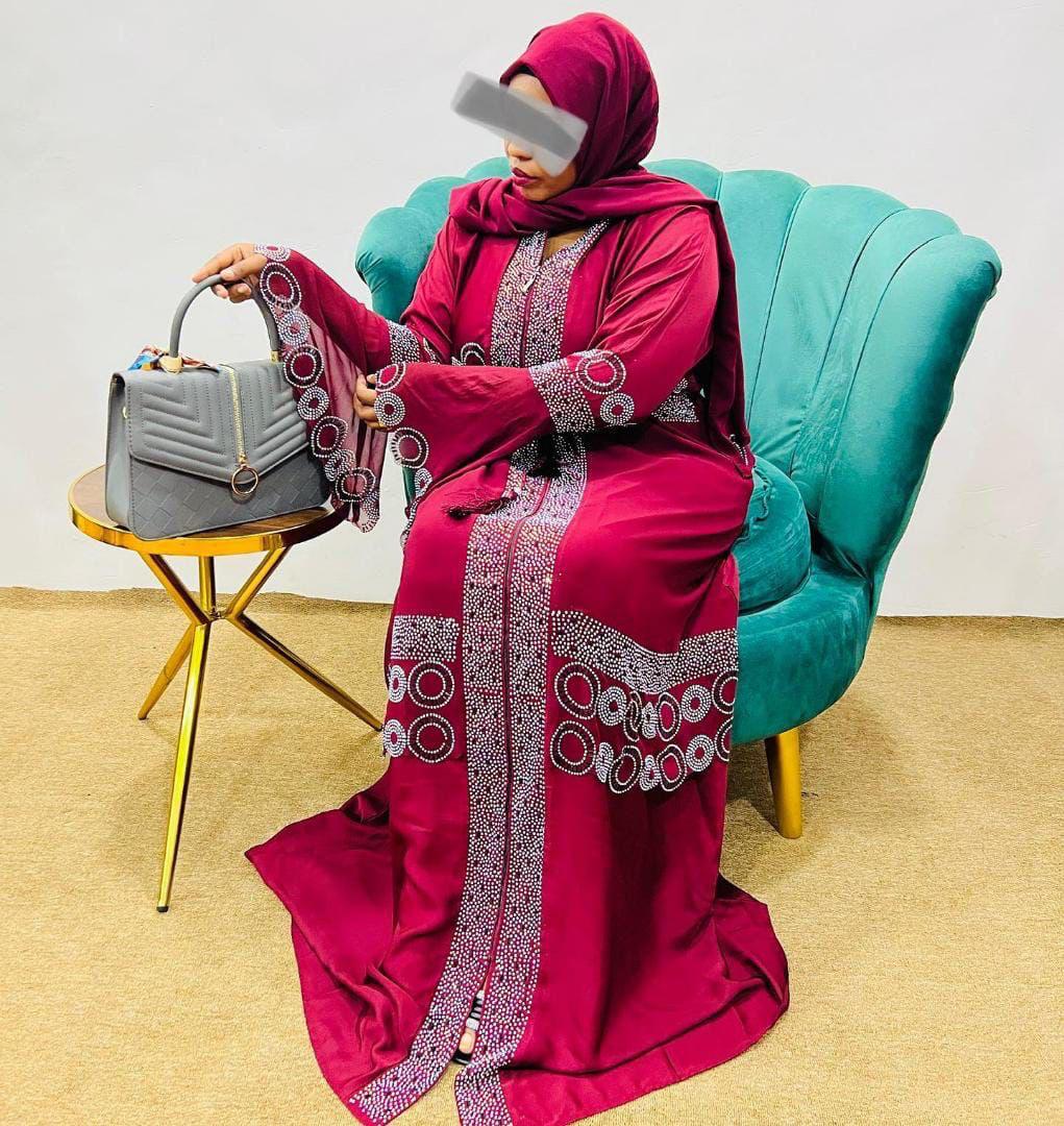 Dubai abaya