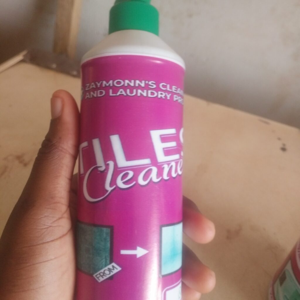 Zaymonn’s Tiles cleaner