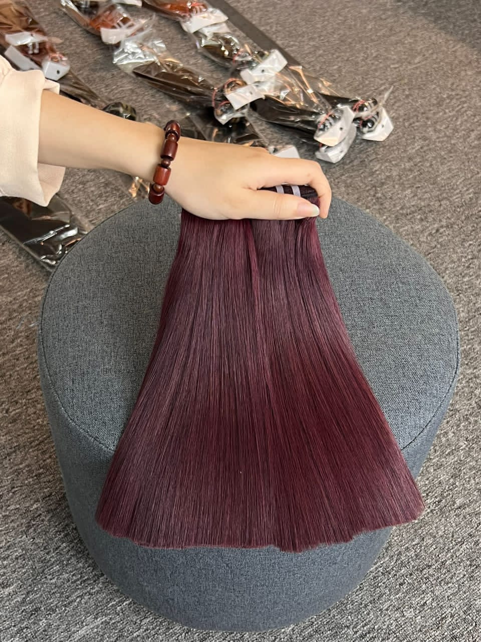 Laura’shairs