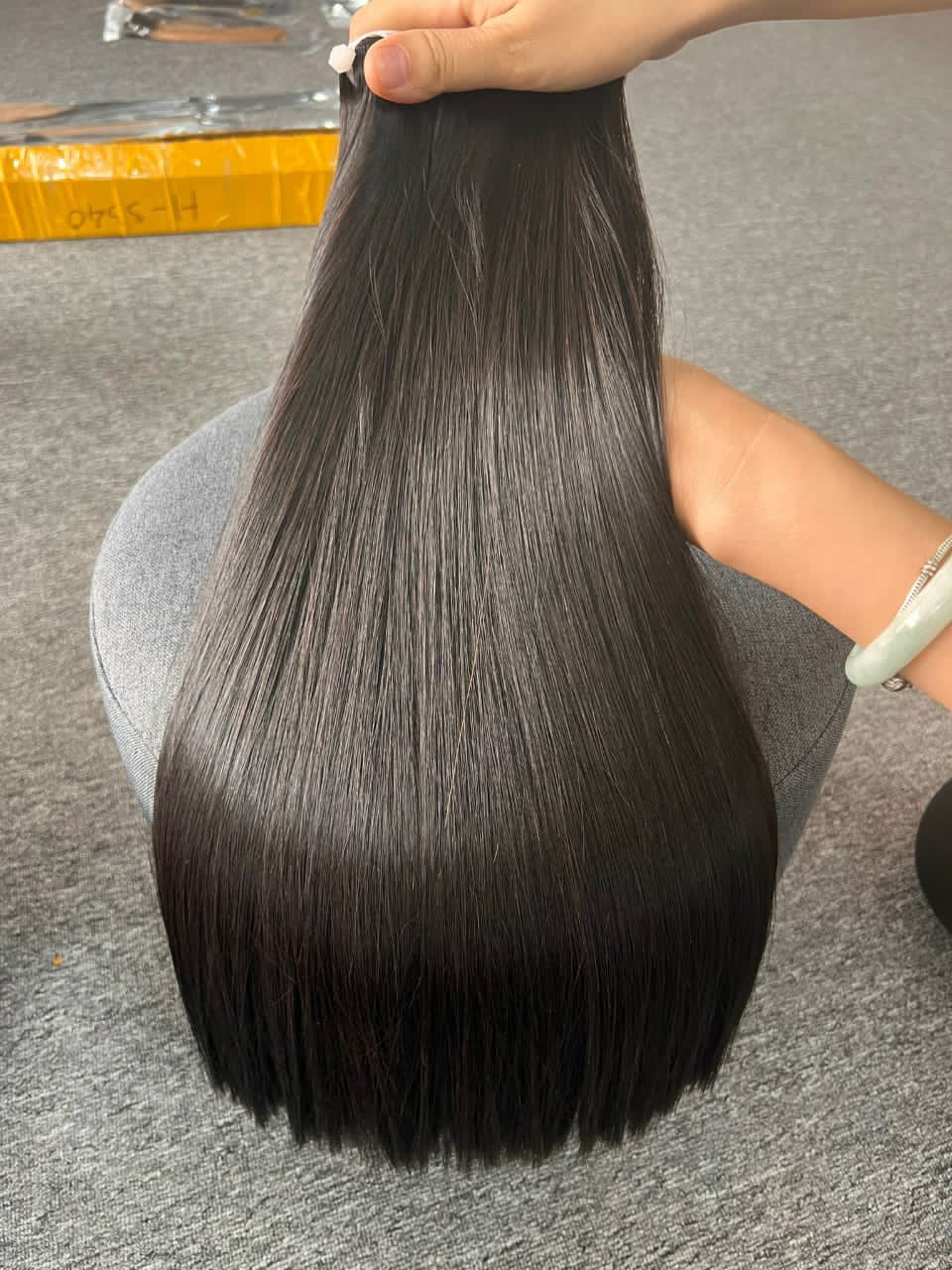 Laura’shairs