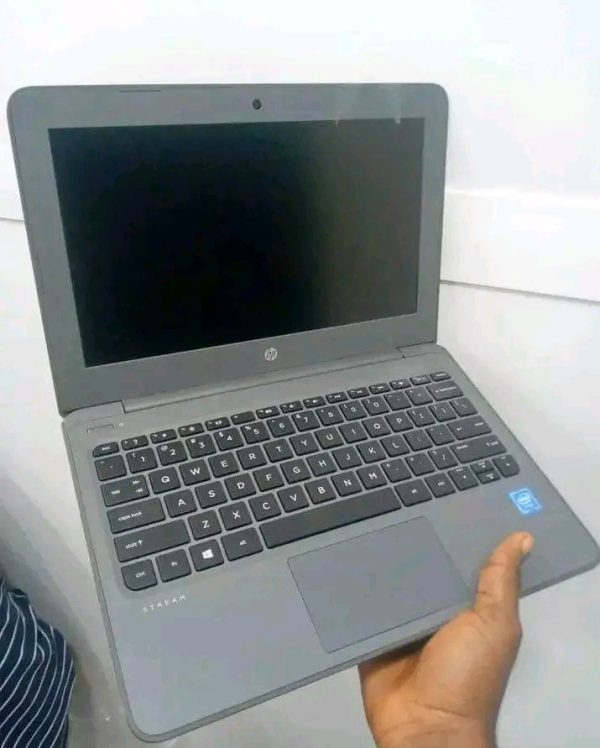 HP STREAM 11