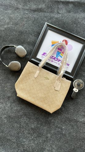 Coach tote bags